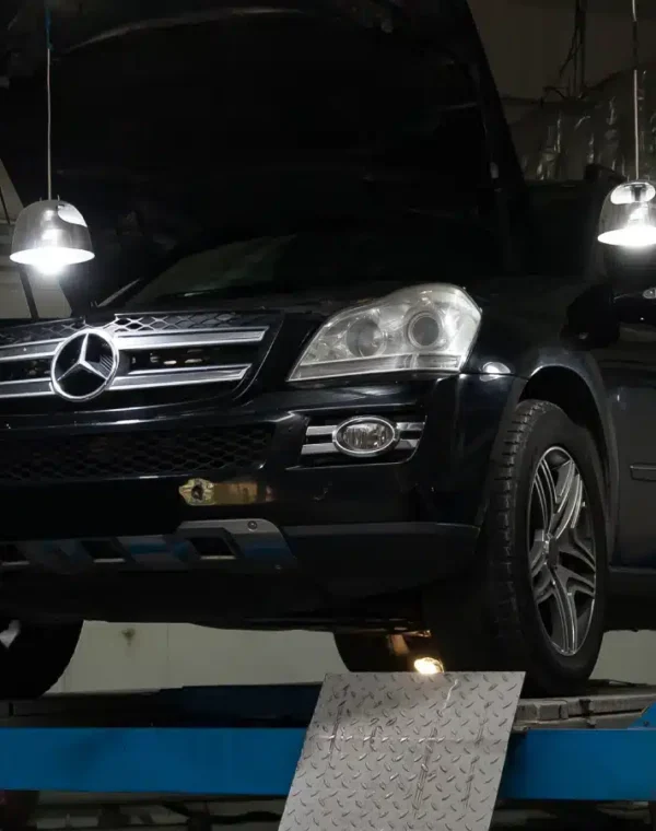 mercedes-auto-body-shop-providing-certified