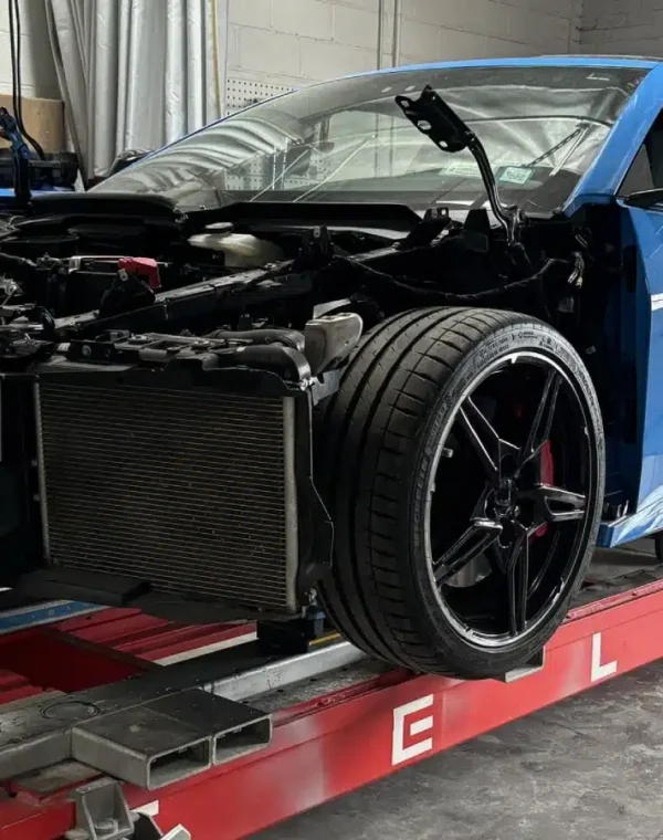 corvette-auto-body-shop-providing-certified-img